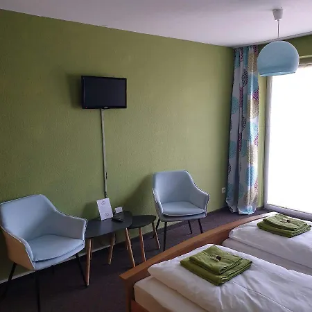 Zur Fredeburg Hotel 2*