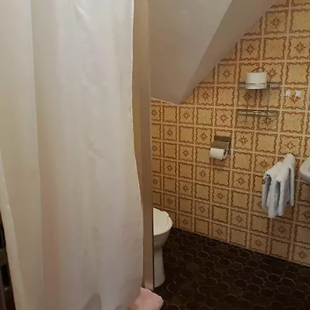 Zur Fredeburg Hotel 2*
