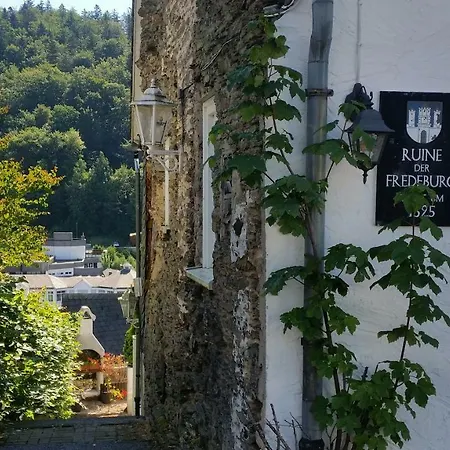 Zur Fredeburg 2* Schmallenberg